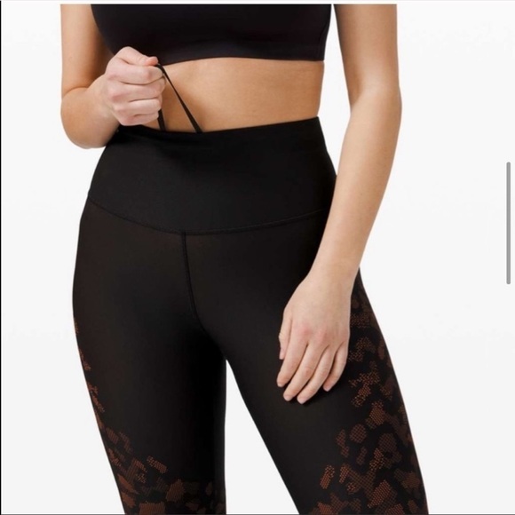 Lululemon Mapped Out High rise camo tights - Picture 7 of 10